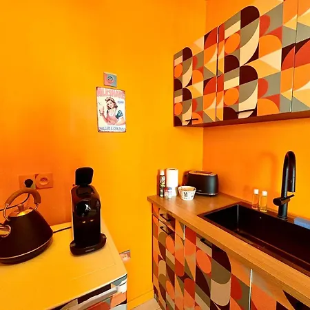 Apartment 54 - Centre & Seventies *